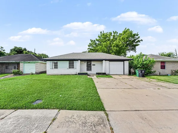 8746 Cowart St, Houston, TX 77029