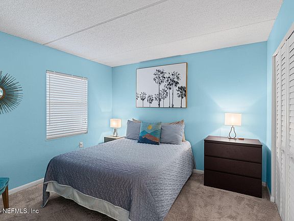 3rd image of 10 N 11TH Avenue N #101
