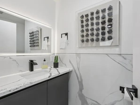 78 Beacon Avenue image 18 of 50