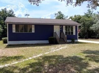 140 Bay Rd, Ocklawaha, FL 32179