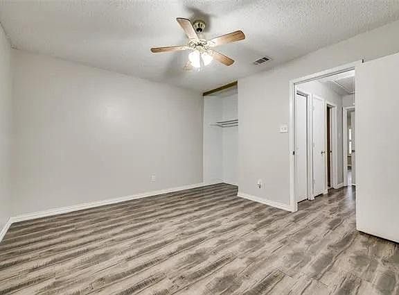 4th image of 633 Carriagehouse Ln APT 1