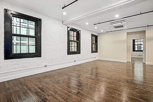 1st image of 135 Plymouth St #3B
