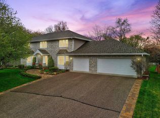 6000 Bonnie Brae Dr, Edina, MN 55439