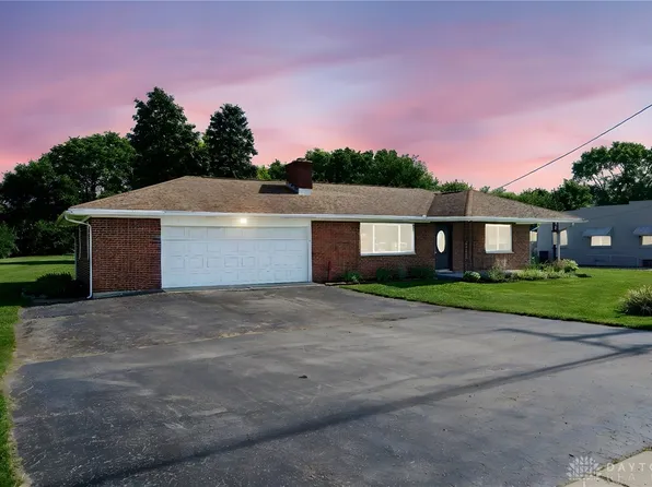 3465 W Alex Bell Rd, Dayton, OH 45449