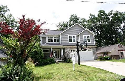 1st image of 4015 Minnetonka Dr