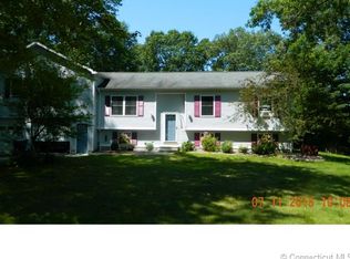 23 Versailles Rd, Lisbon, CT 06351