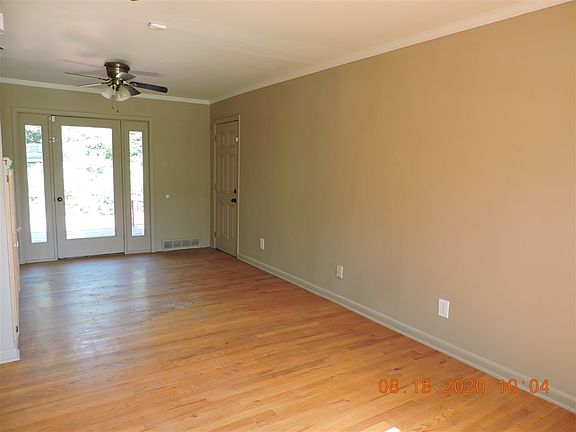 3rd image of 3833 NW Ferris Ave