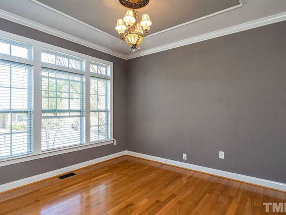 4th image of 1330 Old Bramble Ln