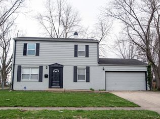 8925 E Frontenac Rd, Indianapolis, IN 46226