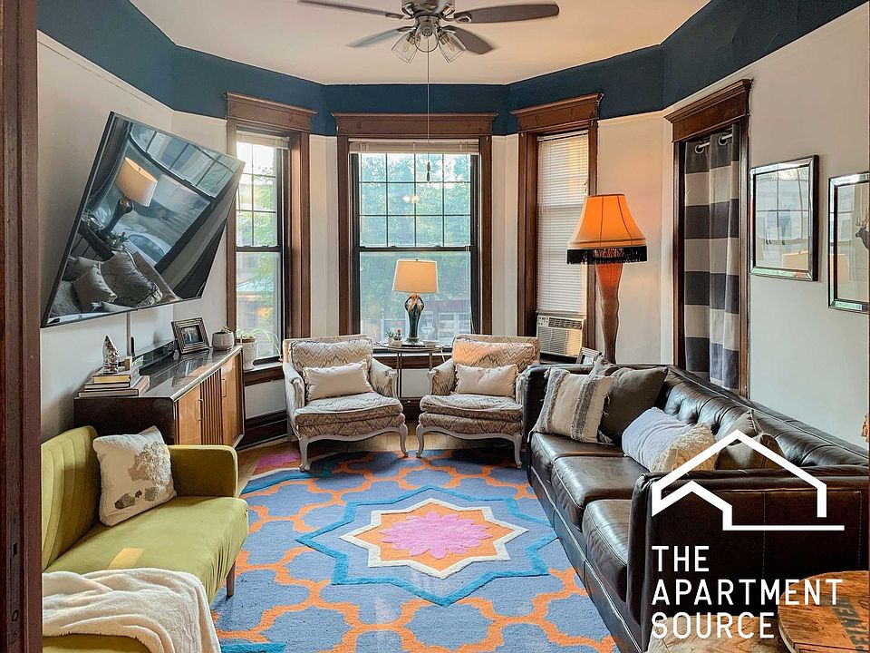 1st image of 3637 N Paulina St #2F
