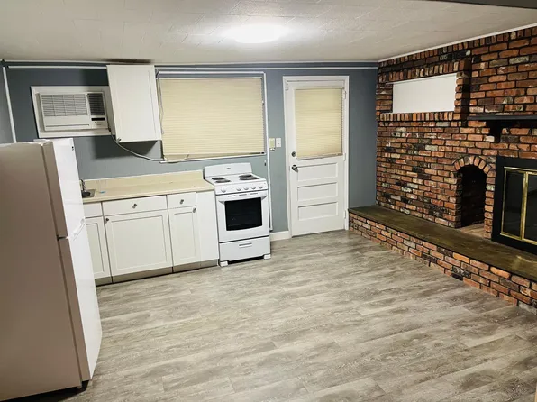 82 Gloria Blvd, Hauppauge, NY 11788