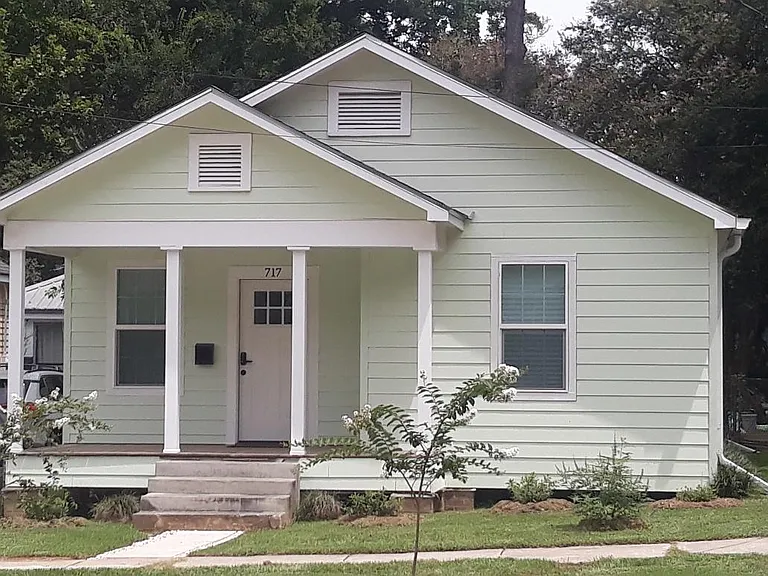 717 S Eugene St — Photo 23