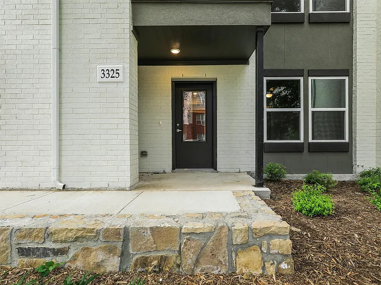 3345 Wynwood Dr — Photo 3