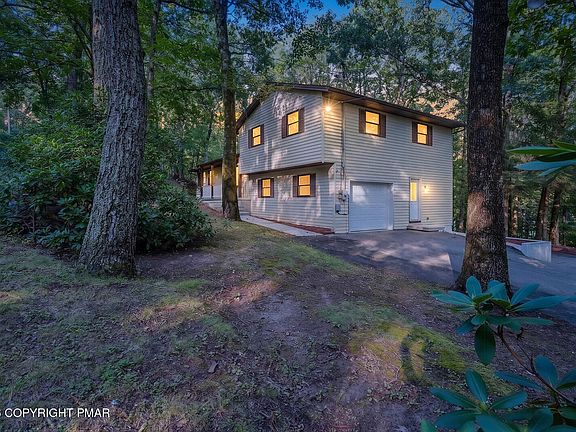 4th image of 516 Black Oak Dr