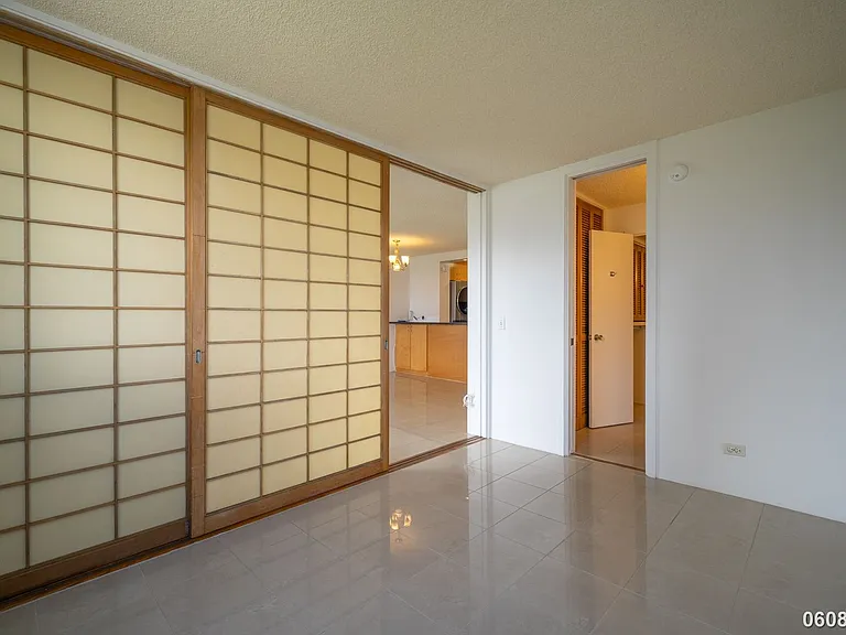 1676 Ala Moana Blvd #710 — Photo 22