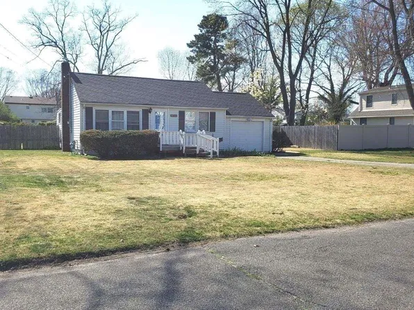 1408 Pine Acres Boulevard, Bay Shore, NY 11706
