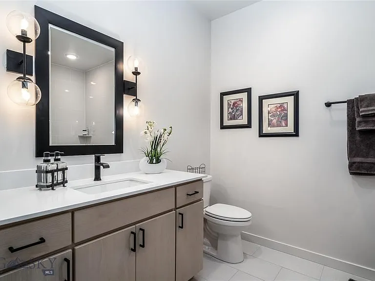 2046 Dennison Ln #B — Photo 6