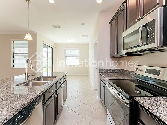 4th image of 10127 Count Fleet Dr