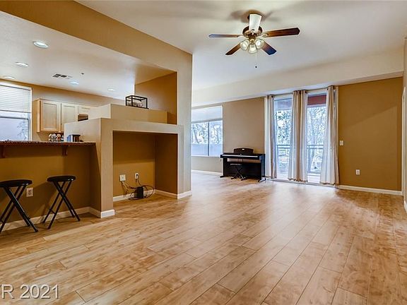 3rd image of 43 Agate Ave #209