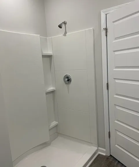 129 Hoffman Park Dr — Photo 13