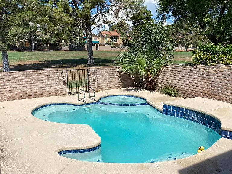 3003 Pinehurst Dr — Photo 14