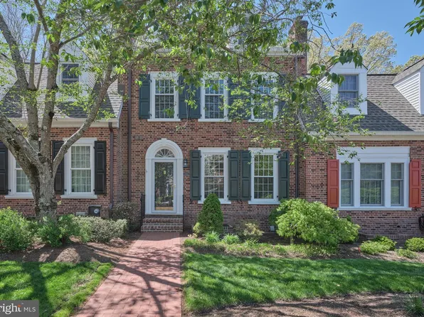 45 Sentinel Rd #130, Washington Crossing, PA 18977