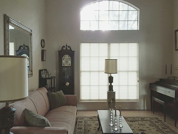 5th image of 16143 Harbar Oaks Dr