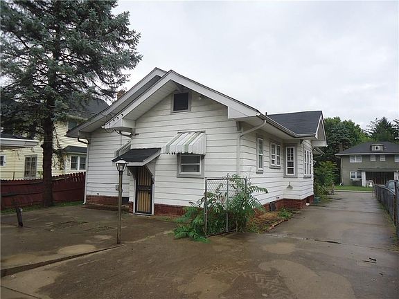 3rd image of 3458 Birchwood Ave