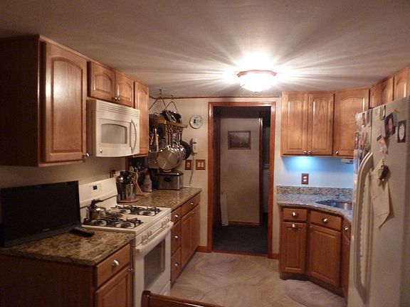 Newly Remodeled Kitchen