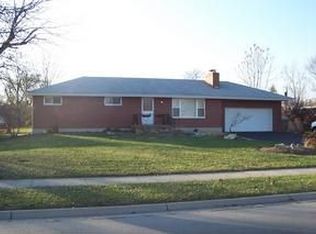 913 Taywood Rd, Englewood, OH