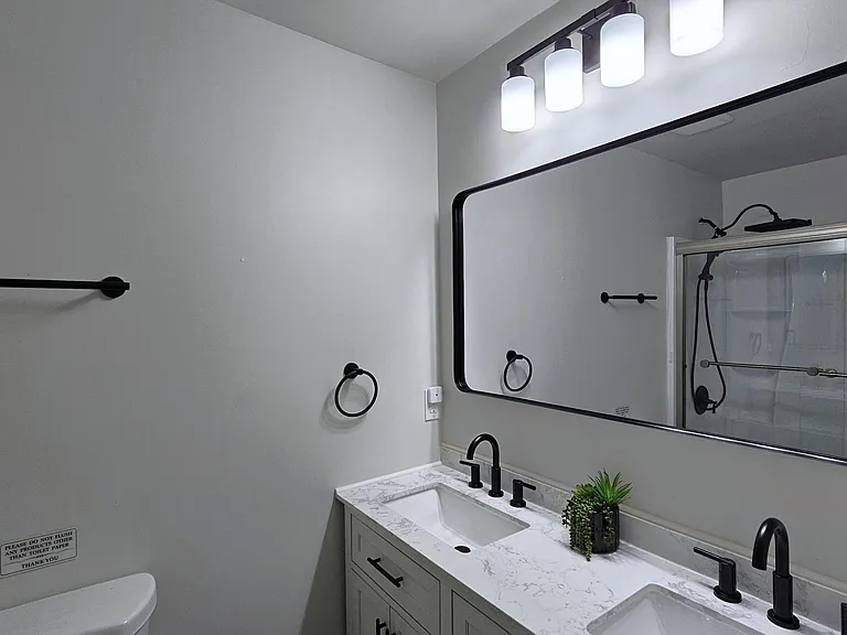 Separate sink