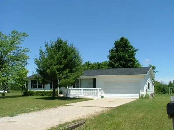 1328 Mapleleaf Dr, Gaylord, MI 49735