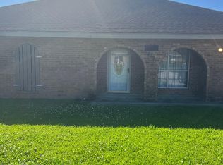 818 Oak Ln, Thibodaux, LA 70301