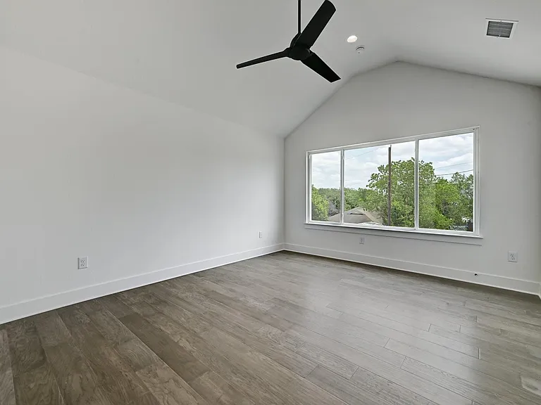 2308 Maxwell Ln #1 — Photo 11