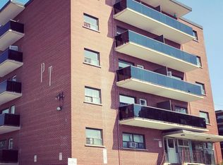 2343 Hurontario St, Mississauga, ON L5A2E8