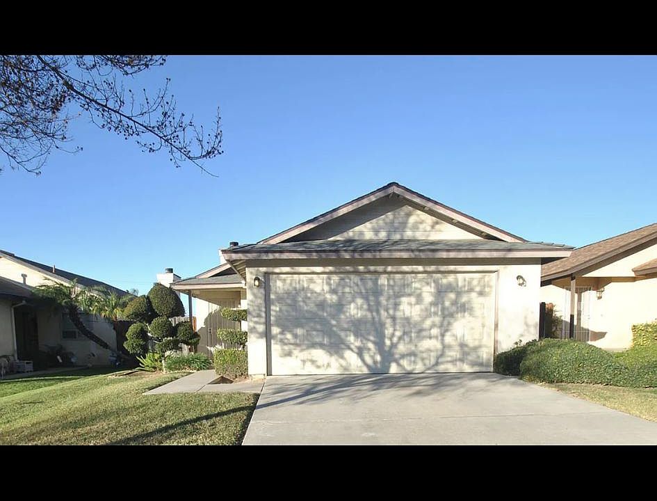 1st image of 2870 Acacia Ave