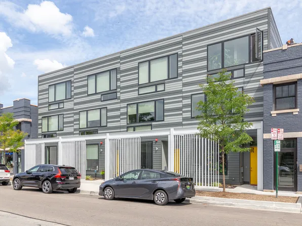 204 Harrison St, Oak Park, IL 60304