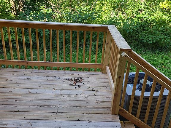 5th image of 102 Barnes Ln #5