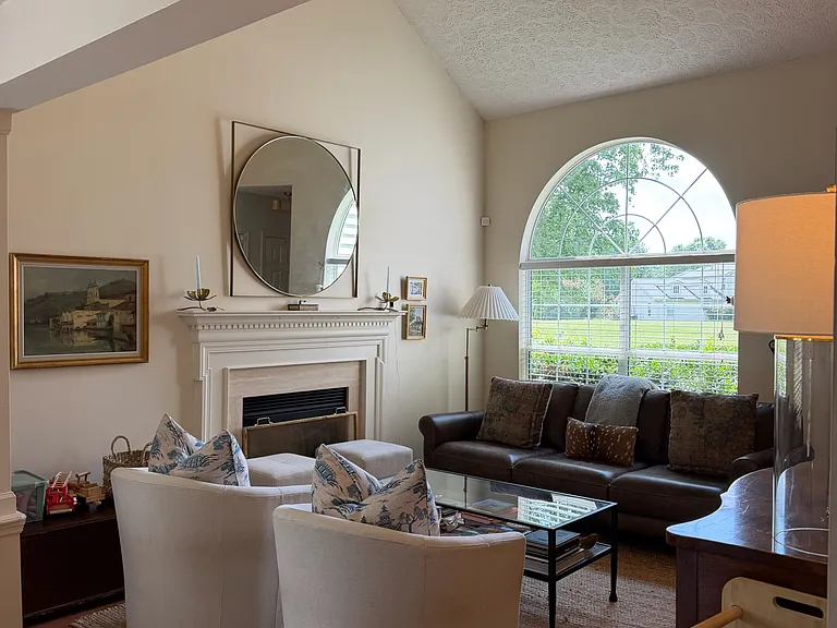 7037 Penbrook Dr — Photo 6