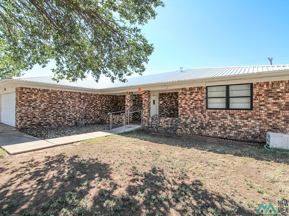1st image of 405 Rosewood Dr