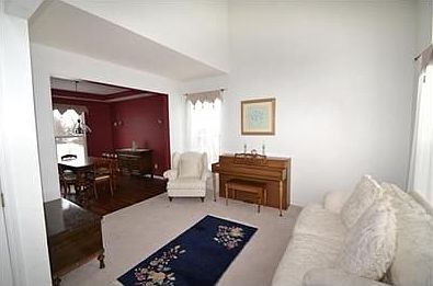 3rd image of 7718 Gladshire Blvd