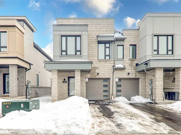 144 Sailors Lndg, Clarington, ON L1C 7G4