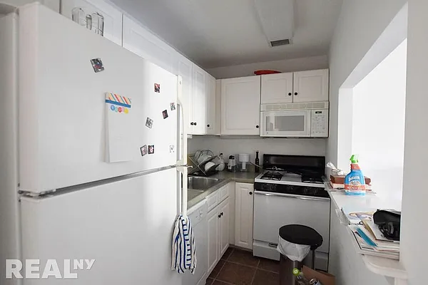 Rented by REAL New York | media 22