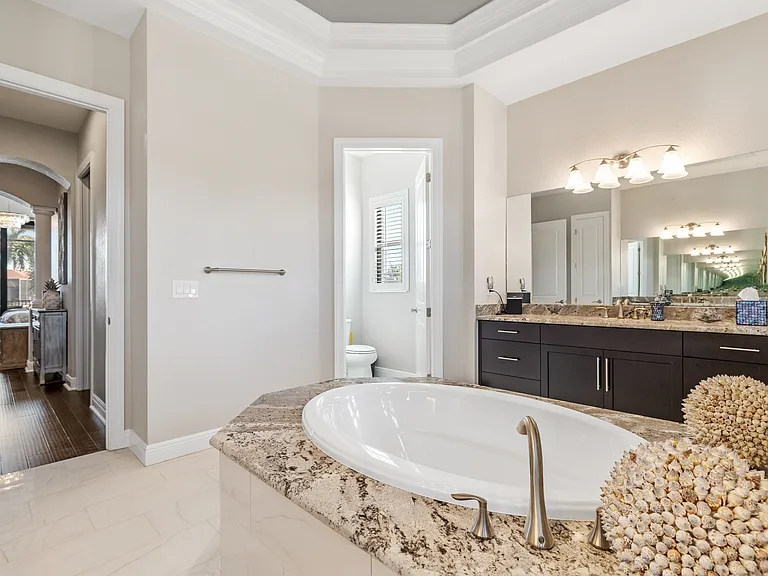 4311 SW 22nd Ct — Photo 35