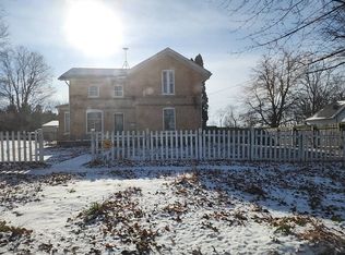 225 E Main St, North Adams, MI 49262