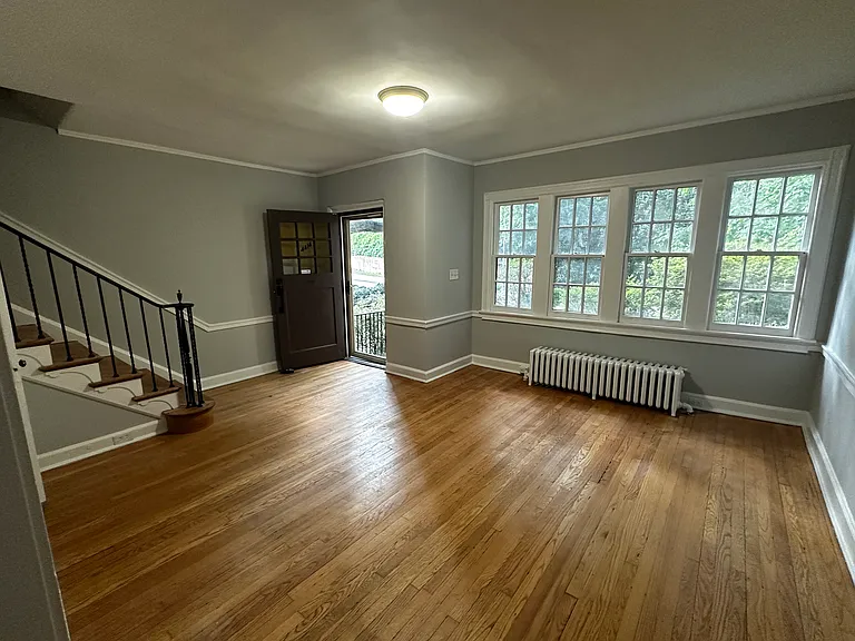 4414 Reservoir Rd NW — Photo 2