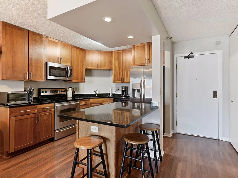 401 S 1st St #1318 — Photo 9