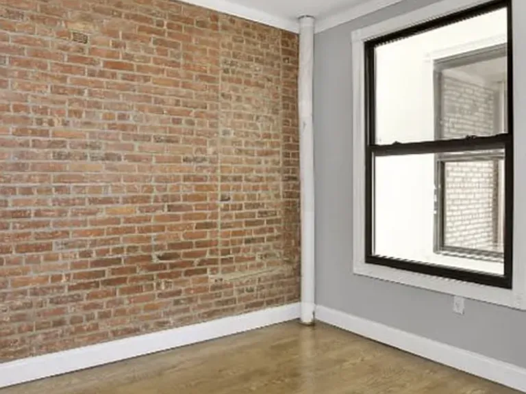 438 W 52nd St #7 — Photo 6
