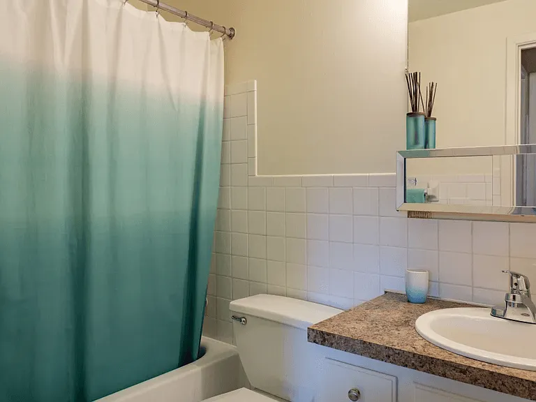 Columbus Park Apartments — Photo 8