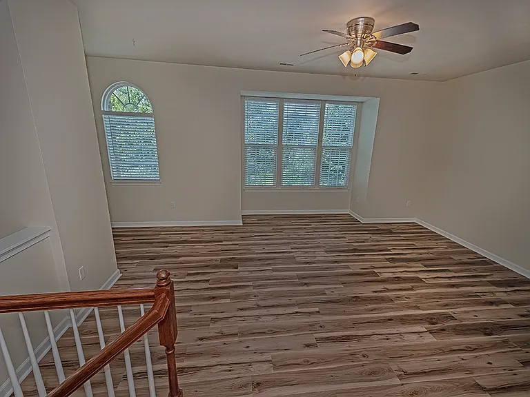 627 Edison Dr — Photo 11